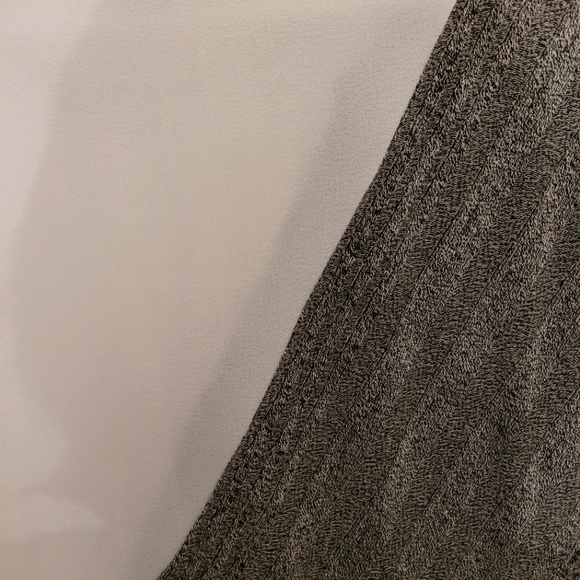 Cleo Petites L Ladies sleeveless Top. - Picture 3 of 6